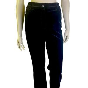 Impeccable Escada Black Velvet In Traditional Jean Silhouette Size 44(IT)/14(US)